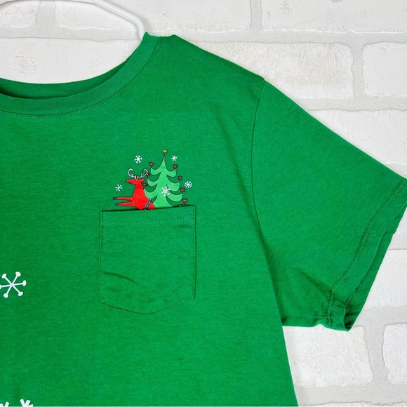 Bugs Bunny as Buddy The Elf Green Short Sleeve Pocketed T-shirt Juniors XL 15-17 - Picture 3 of 11